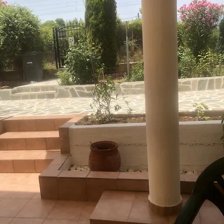 בית נופש Plaza לפטוקריה
